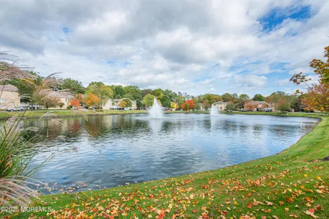 $1,050,000 | 237 Grand Cypress Court, Unit 328, Holmdel, NJ 07733