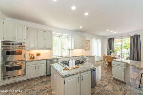 $1,050,000 | 237 Grand Cypress Court, Unit 328, Holmdel, NJ 07733