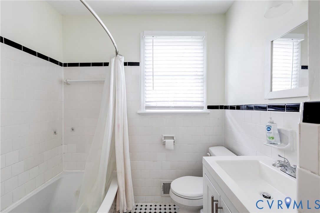 2301 Dickens Road Richmond, VA 23230 - Photo 22 of 32