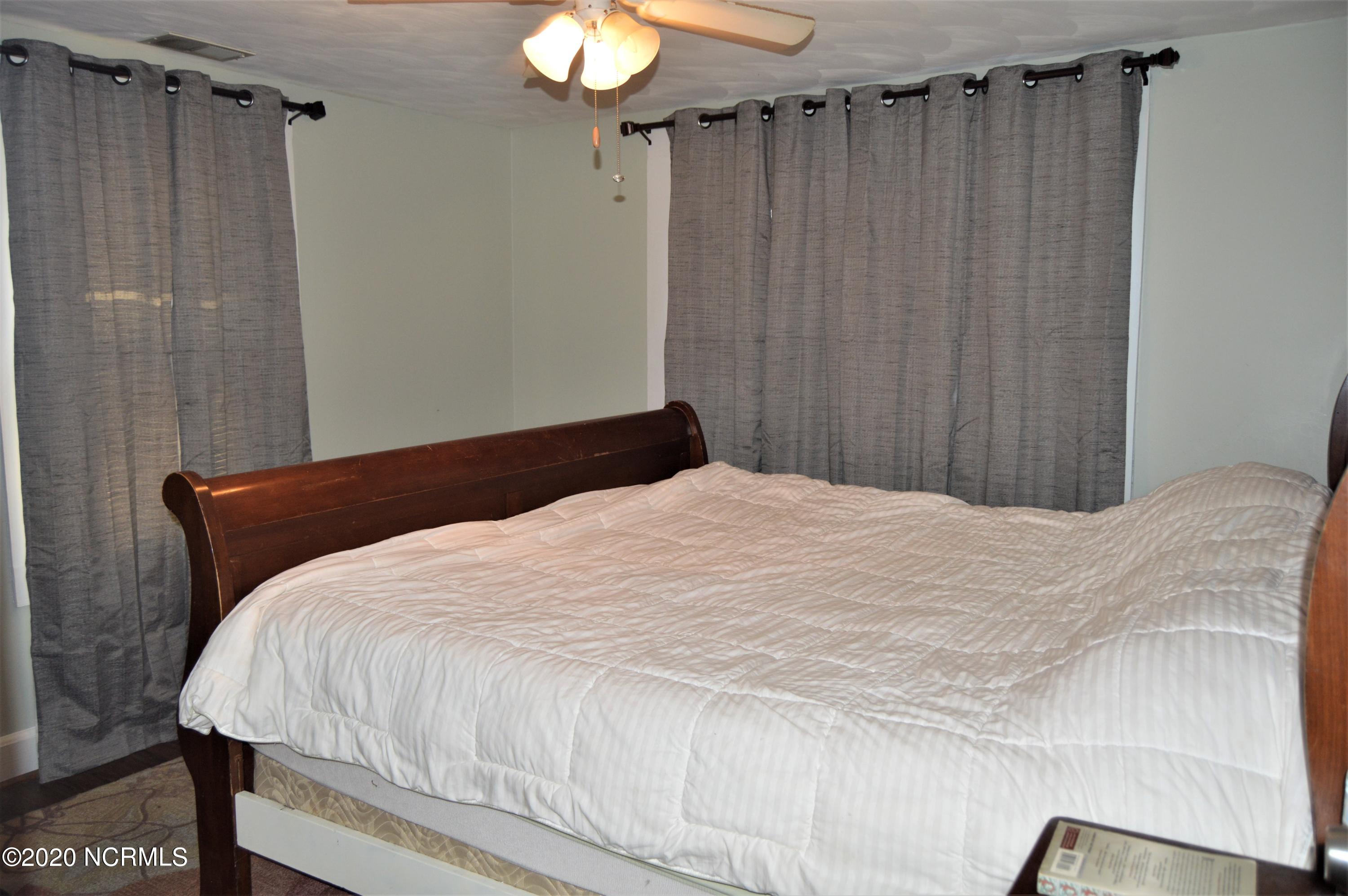 301 West Red Cross Street Atkinson, NC 28421 - Photo 12 of 19 master