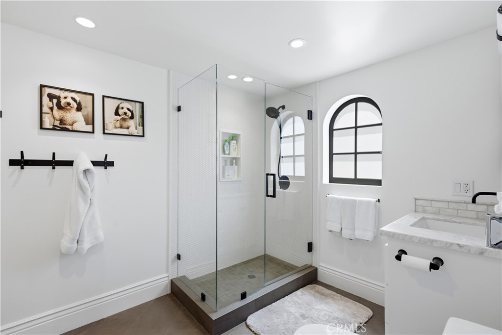 5460 Round Meadow Road Hidden Hills, CA 91302 - Photo 19 of 29 Gallery Image 19