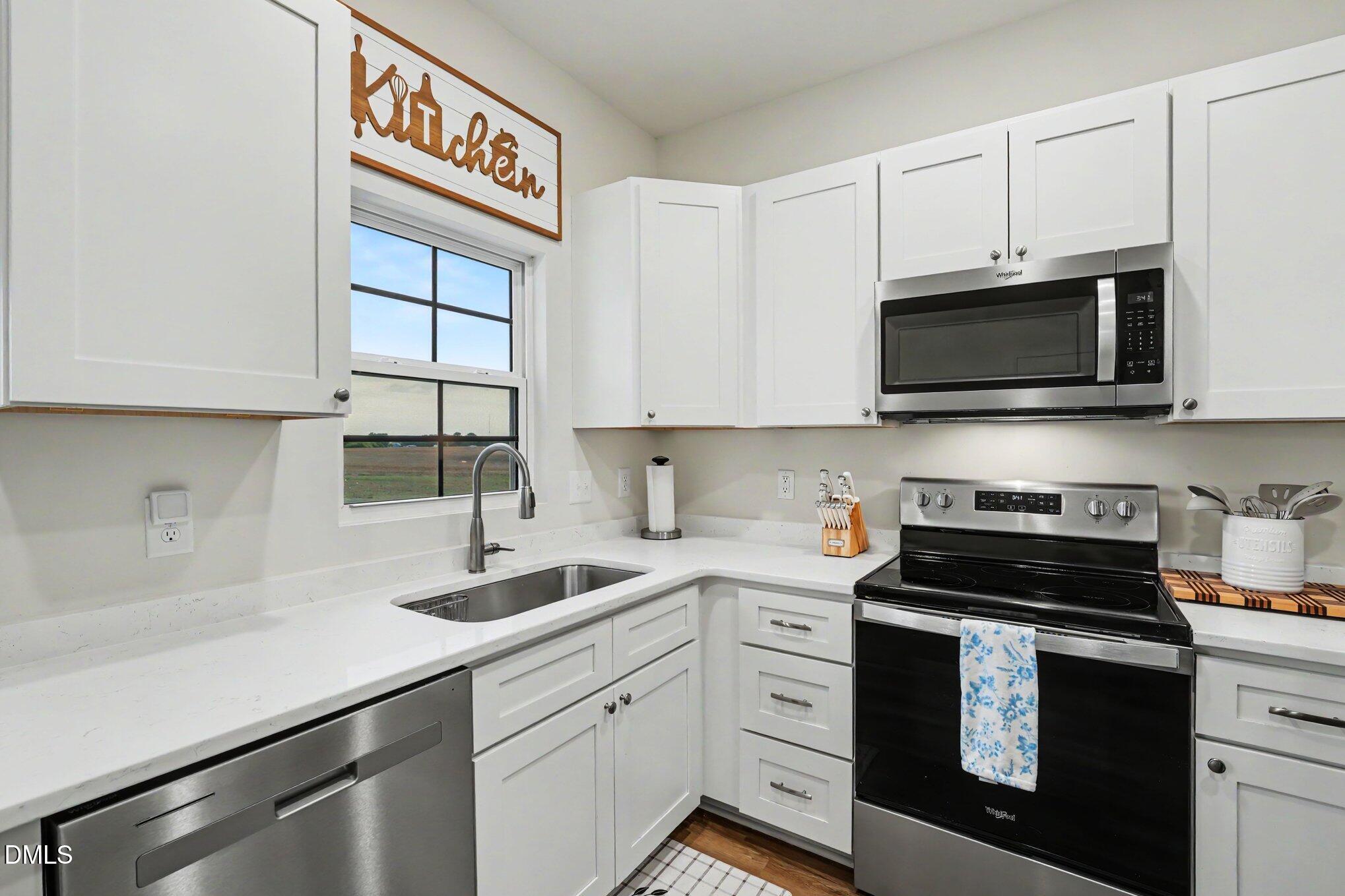 996 Red Hill Church Road Dunn, NC 28334 - Photo 11 of 25 014_file_4014