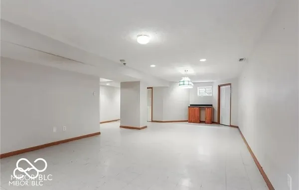 $1,950 | 4344 Teakwood Lane, Greenwood, IN 46143