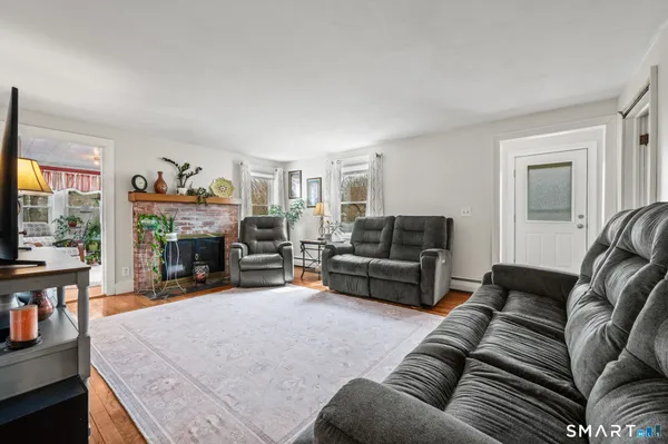 $474,900 | 8 North Higgins Street, Plymouth, CT 06786