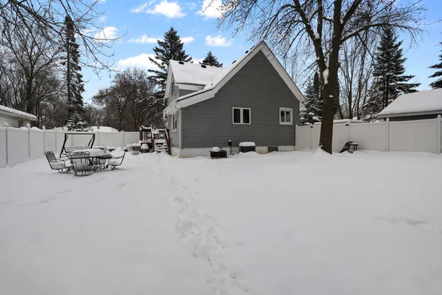 $249,900 | 30120 Redwing Avenue, Shafer, MN 55074
