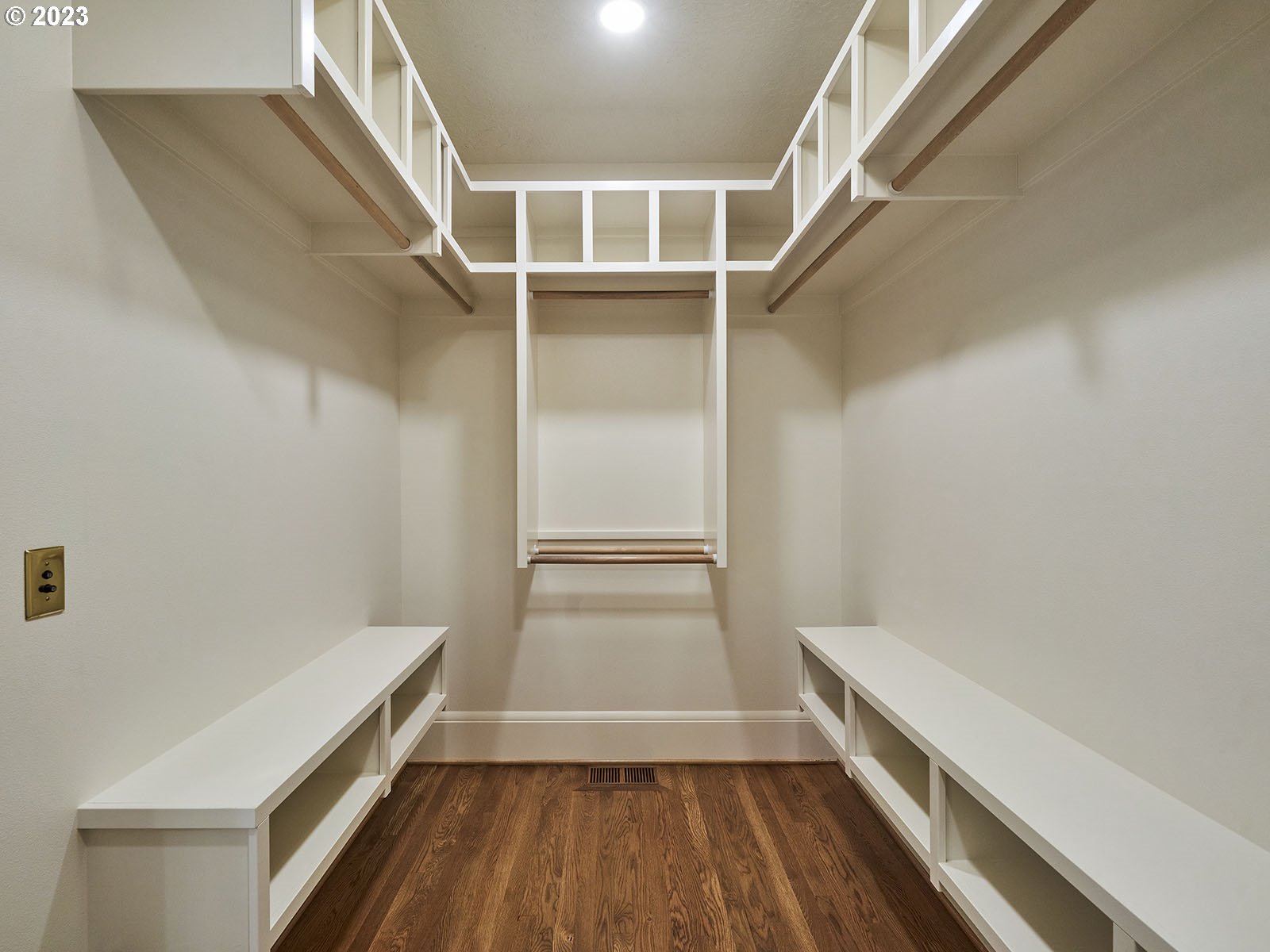 2719 Southwest Talbot Road Portland, OR 97201 - Photo 19 of 47 Gallery Image 19