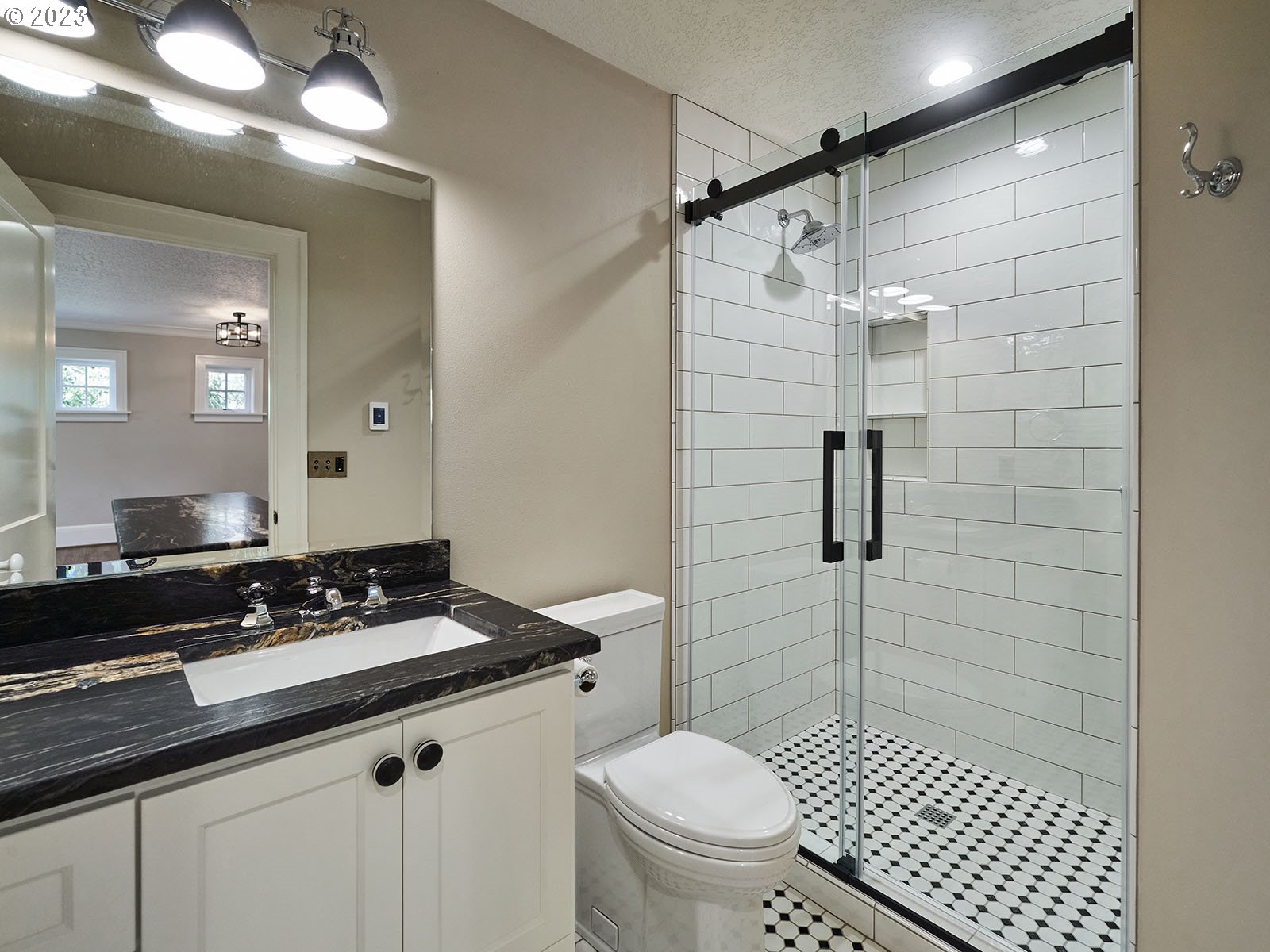 2719 Southwest Talbot Road Portland, OR 97201 - Photo 45 of 47 Gallery Image 45