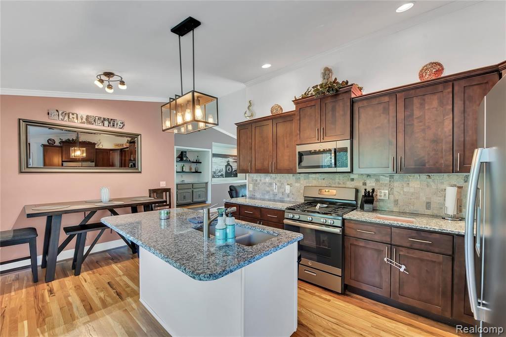 48101 Fuller Road Chesterfield, MI 48051 - Photo 9 of 20