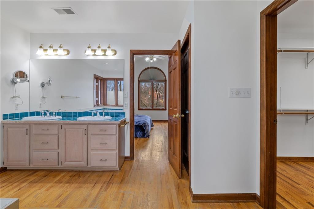 910 Settlers Ridge Road Pittsburgh, PA 15238 - Photo 30 of 50 Gallery Image 30