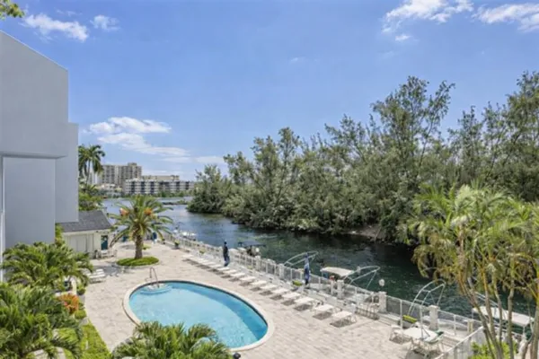 $205,000 | 2850 Northeast 14th Street Causeway, Unit 107, Pompano Beach, FL 33062