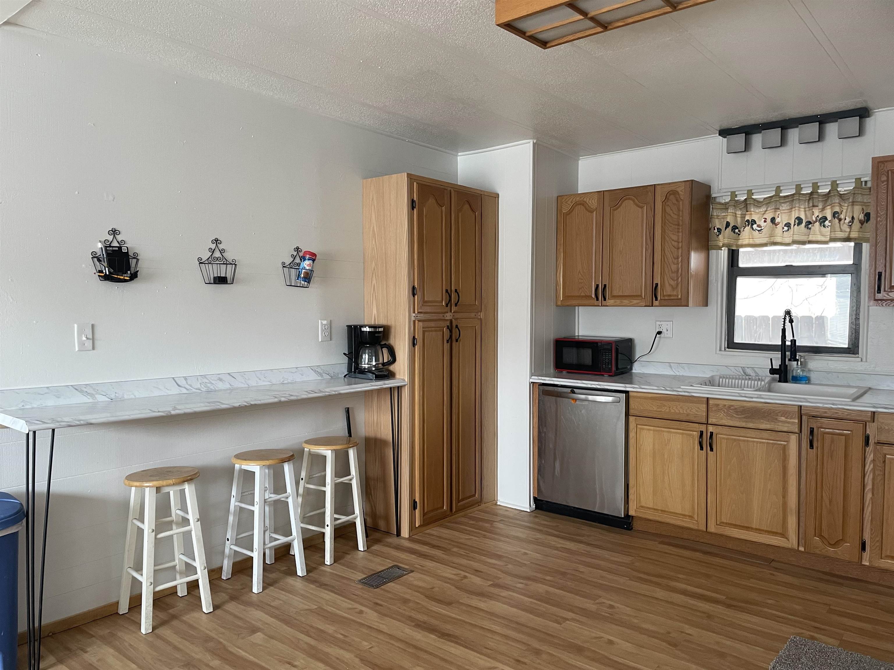 518 East Spruce Street Rawlins, WY 82301 - Photo 5 of 11