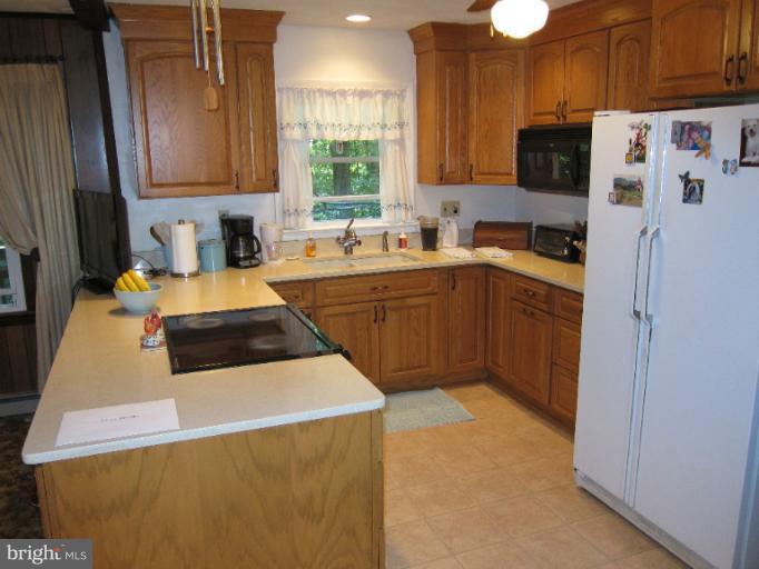 7282 Forrest Road Warrenton, VA 20187 - Photo 14 of 18 Kitchen