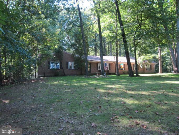 7282 Forrest Road Warrenton, VA 20187 - Photo 5 of 18 Exterior (Front)