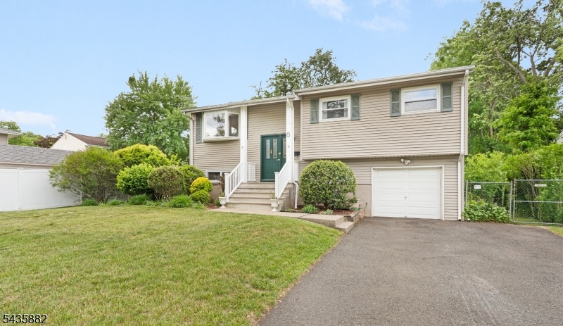 8 Robin Road Somerville, NJ 08876 - Photo 1 of 32