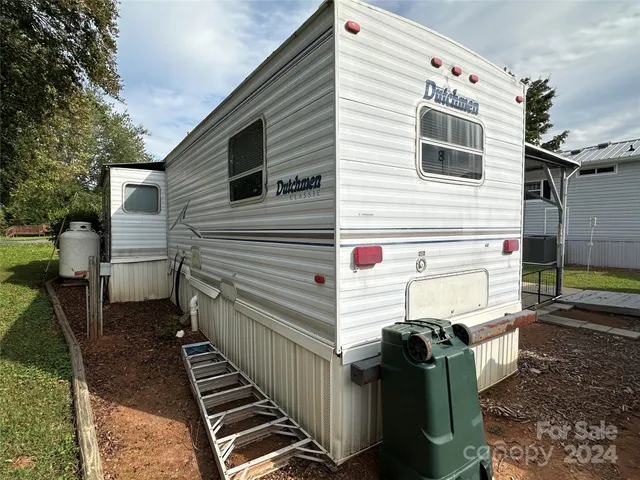 a view of a car garage