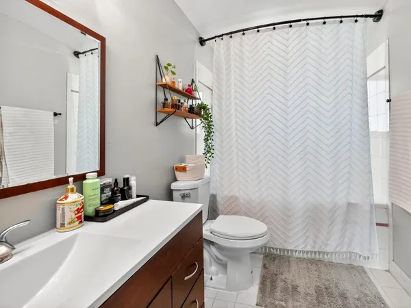 $2,999 | 8009 Northwest 71st Court, Tamarac, FL 33321