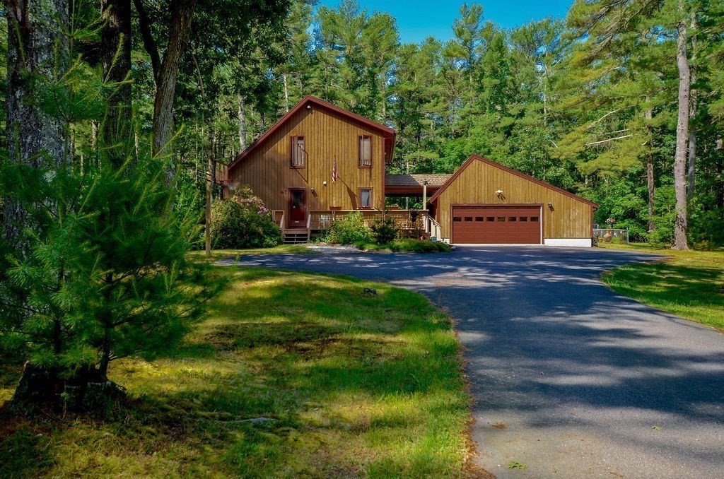 47 Walnut Plain Road Rochester, MA 02770 - Photo 2 of 23