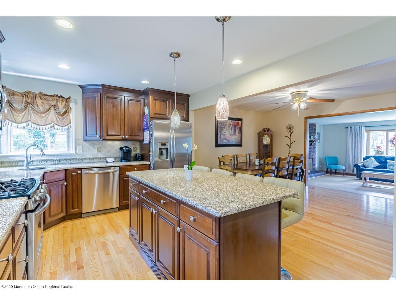 11 Ridge Road Morganville, NJ 07751 - Photo 11 of 34 24-11 Ridge (24)