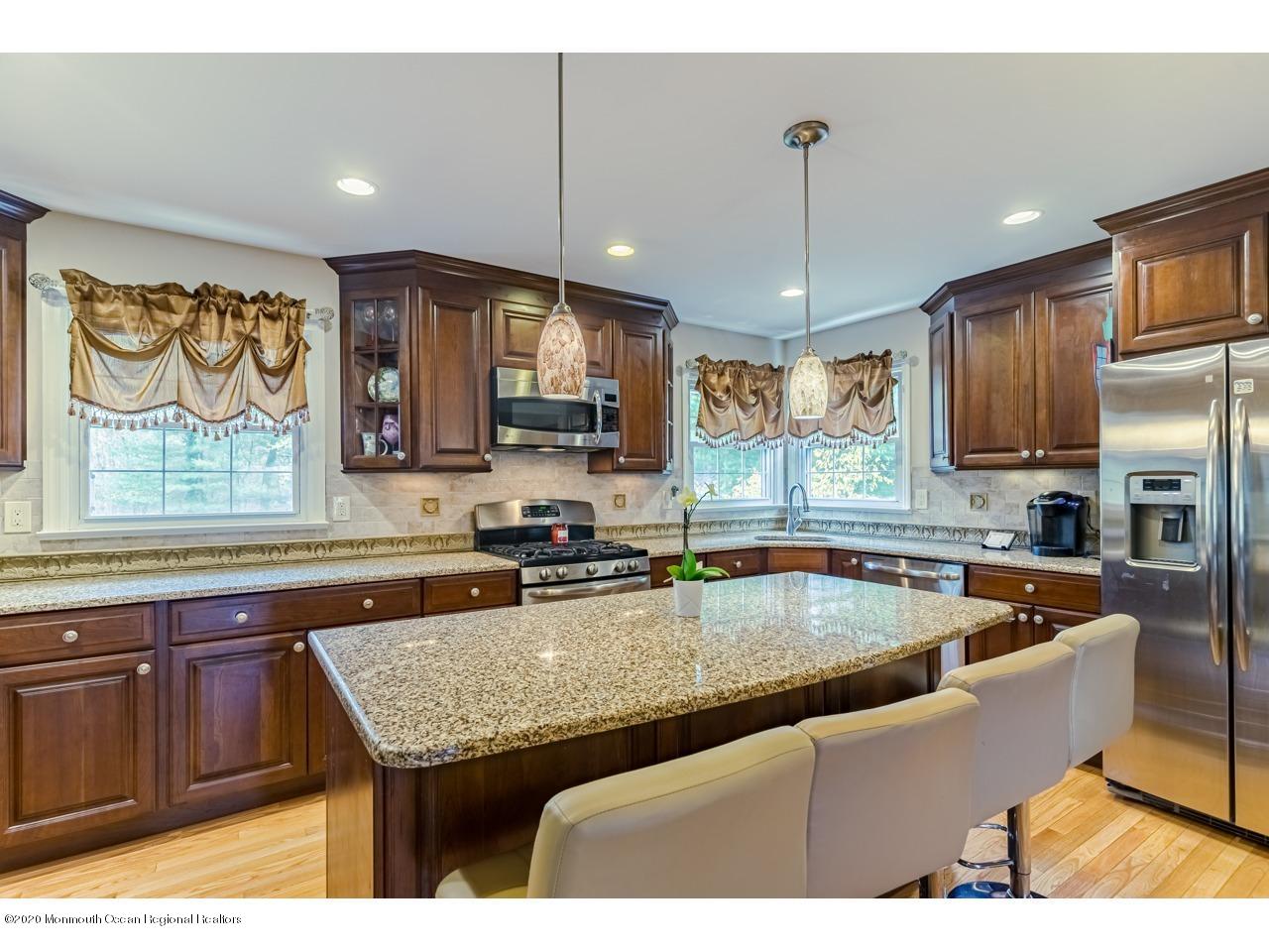 11 Ridge Road Morganville, NJ 07751 - Photo 12 of 34 23-11 Ridge (23)