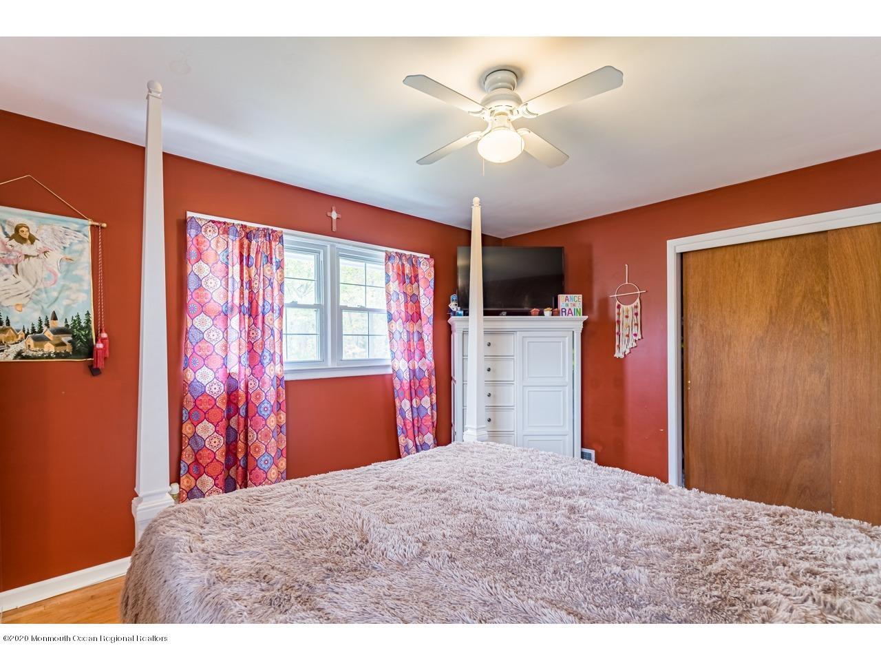 11 Ridge Road Morganville, NJ 07751 - Photo 22 of 34 33-11 Ridge (33)
