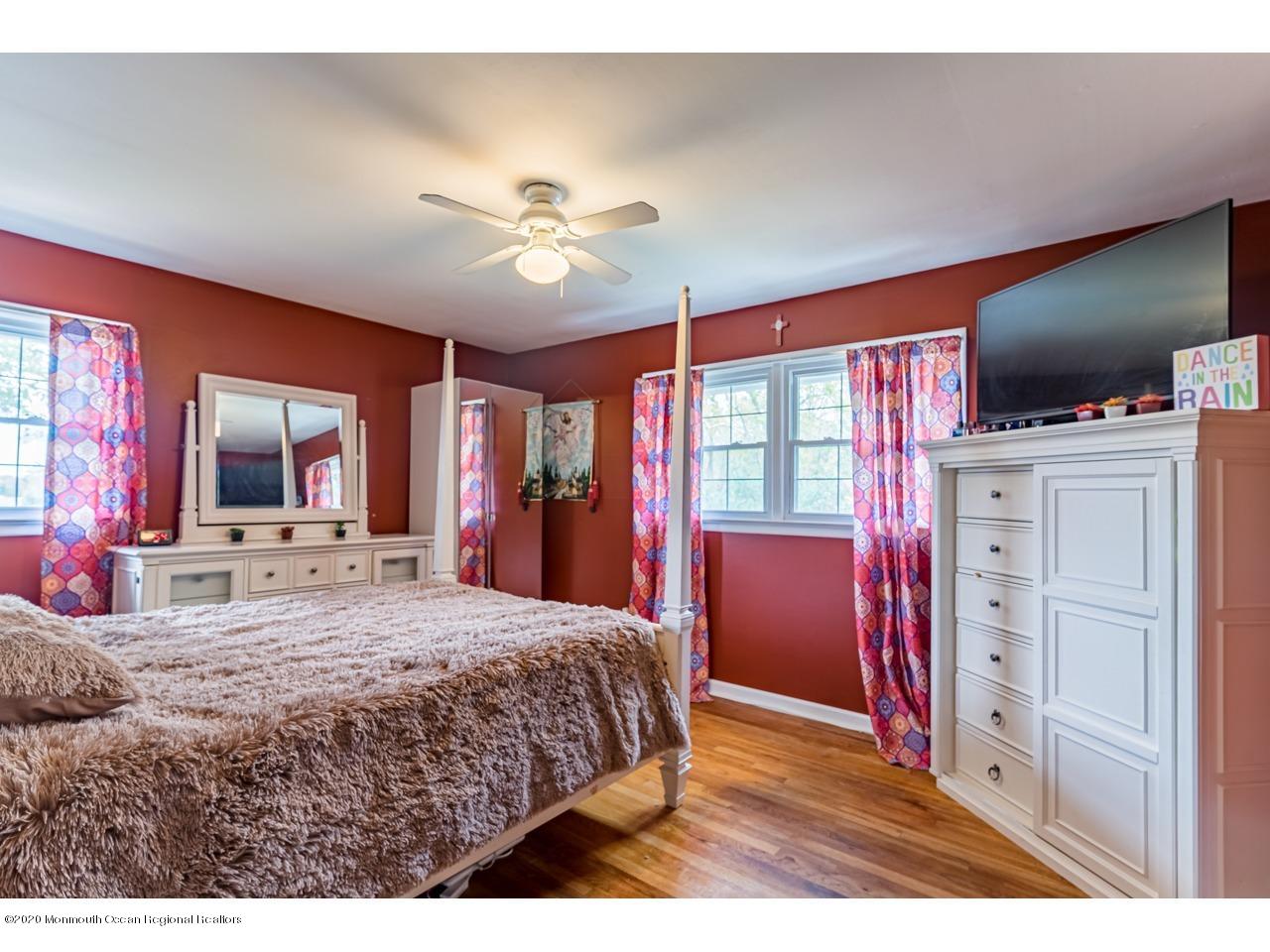 11 Ridge Road Morganville, NJ 07751 - Photo 23 of 34 32-11 Ridge (32)