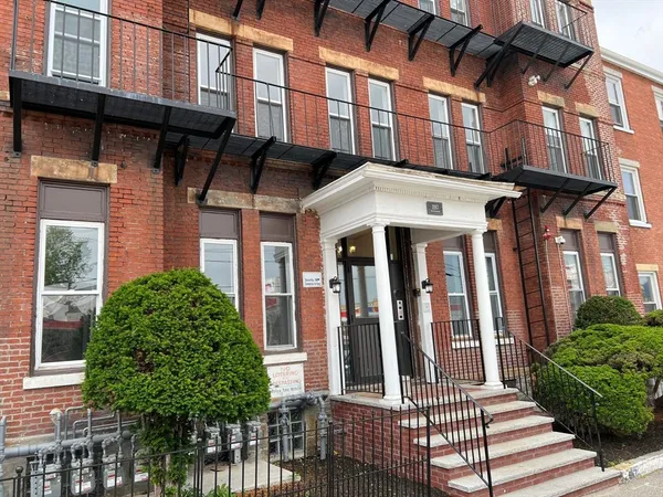 $1,095 | 197 Appleton Street, Unit 123, Lowell, MA 01852