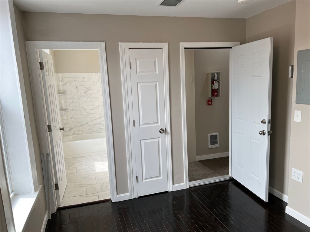 197 Appleton Street, Unit 123 Lowell, MA 01852 - Photo 2 of 4