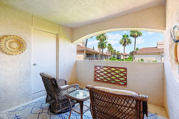 $3,500 | 5104 North 32nd Street, Unit 428, Phoenix, AZ 85018