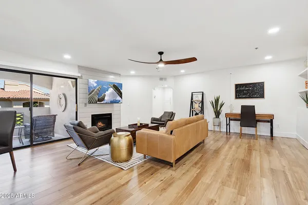 $3,500 | 5104 North 32nd Street, Unit 428, Phoenix, AZ 85018