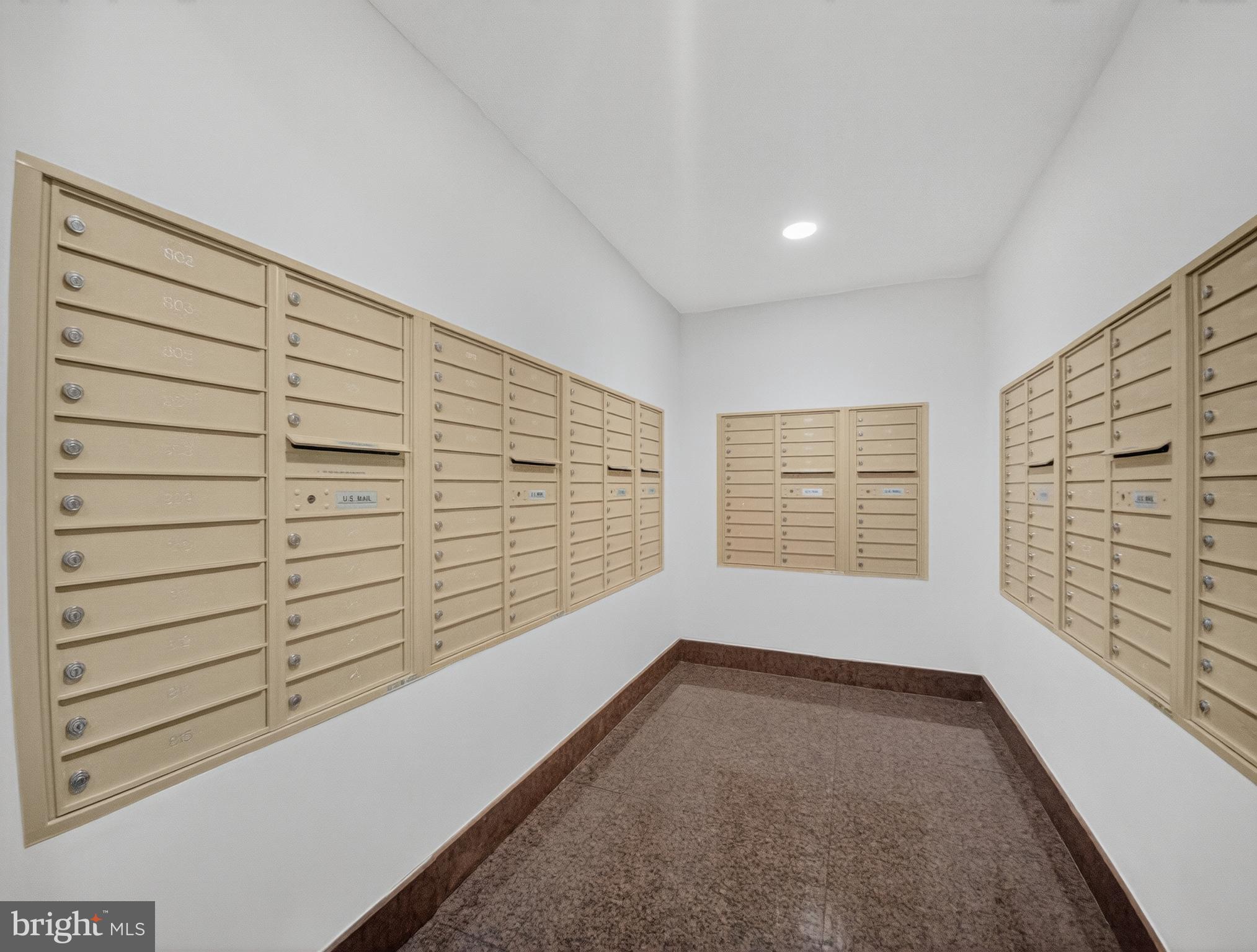 1530 Key Boulevard, Unit 517 Arlington, VA 22209 - Photo 41 of 50 a view of empty room with windows
