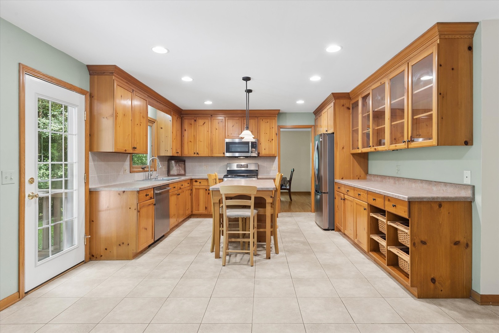 6N115 Riverside Drive St. Charles, IL 60174 - Photo 11 of 42