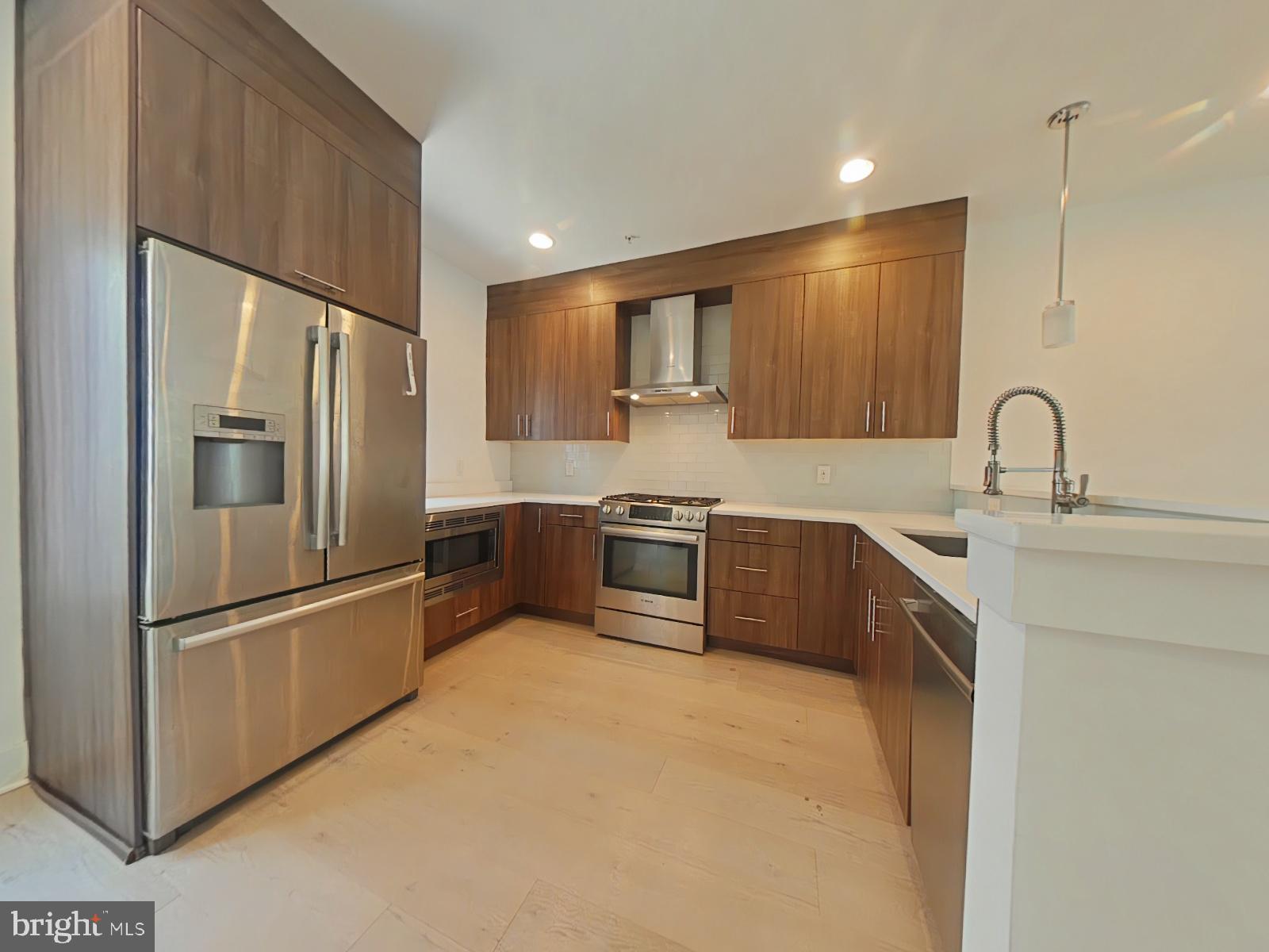 702 North Front St Unit 2  