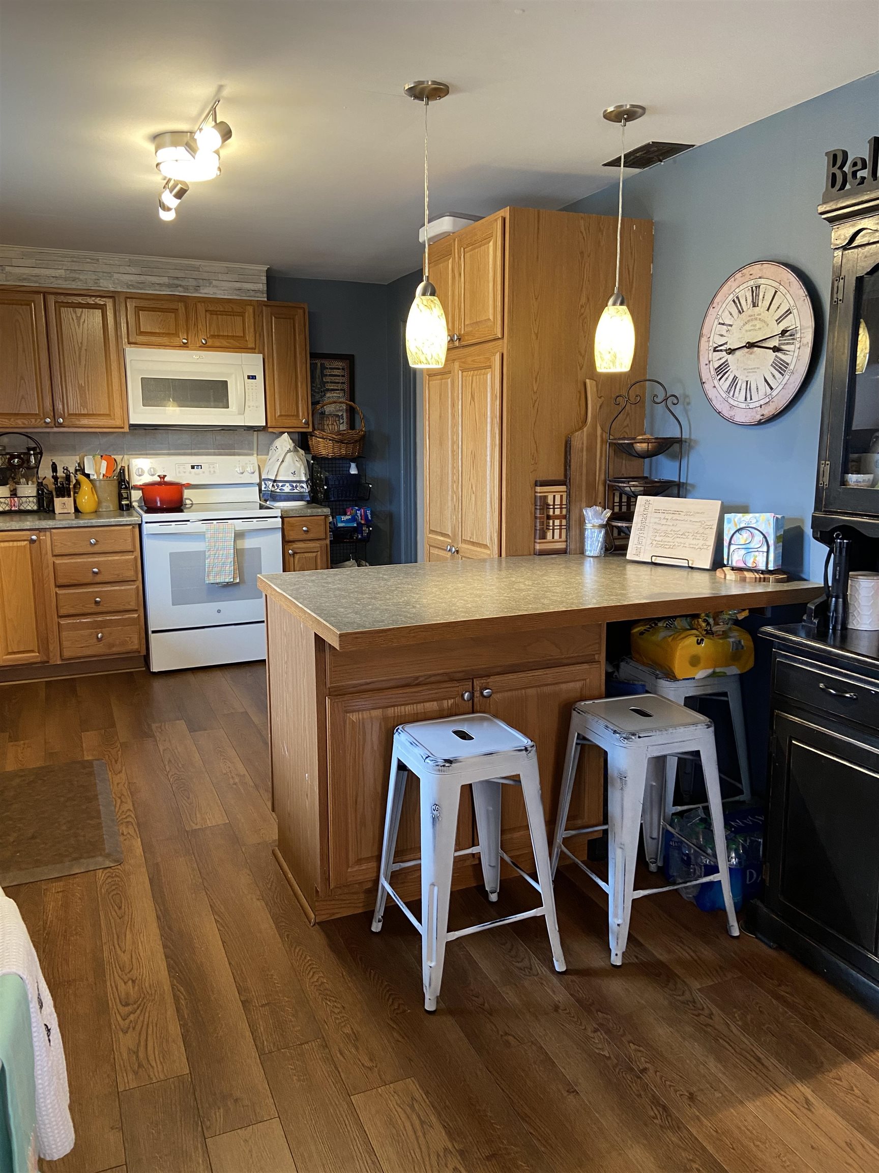 2462 East Stewart Road Midland, MI 48640 - Photo 23 of 56 Gallery Image 23