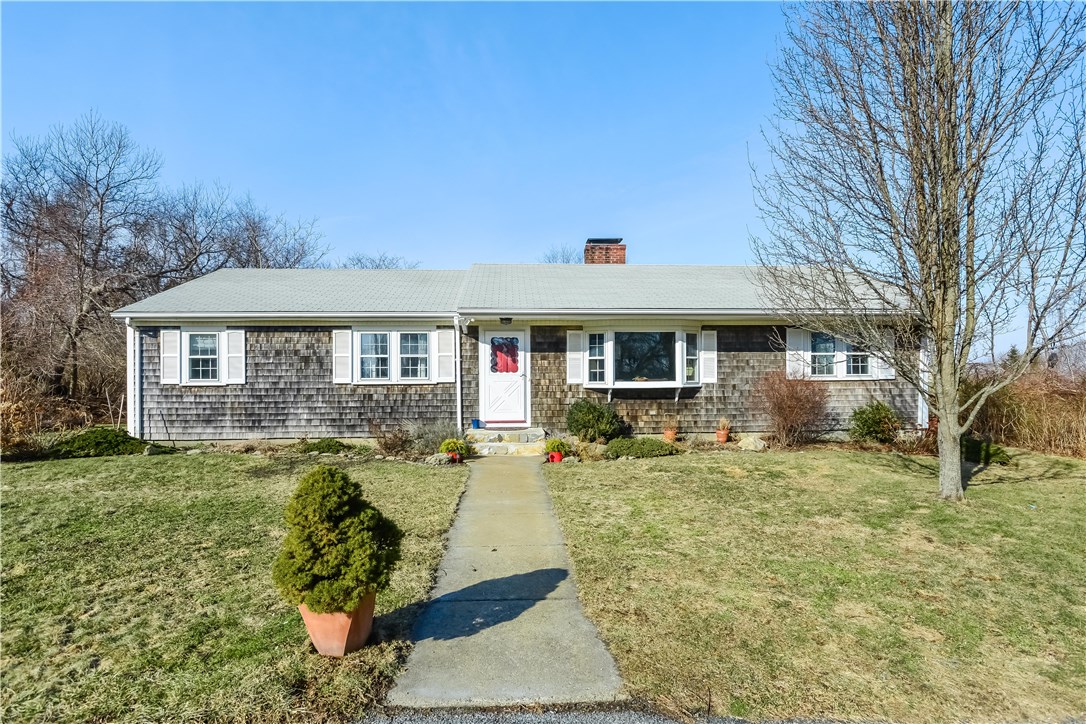25 Old Main Road Little Compton, RI 02837 - Photo 1 of 29
