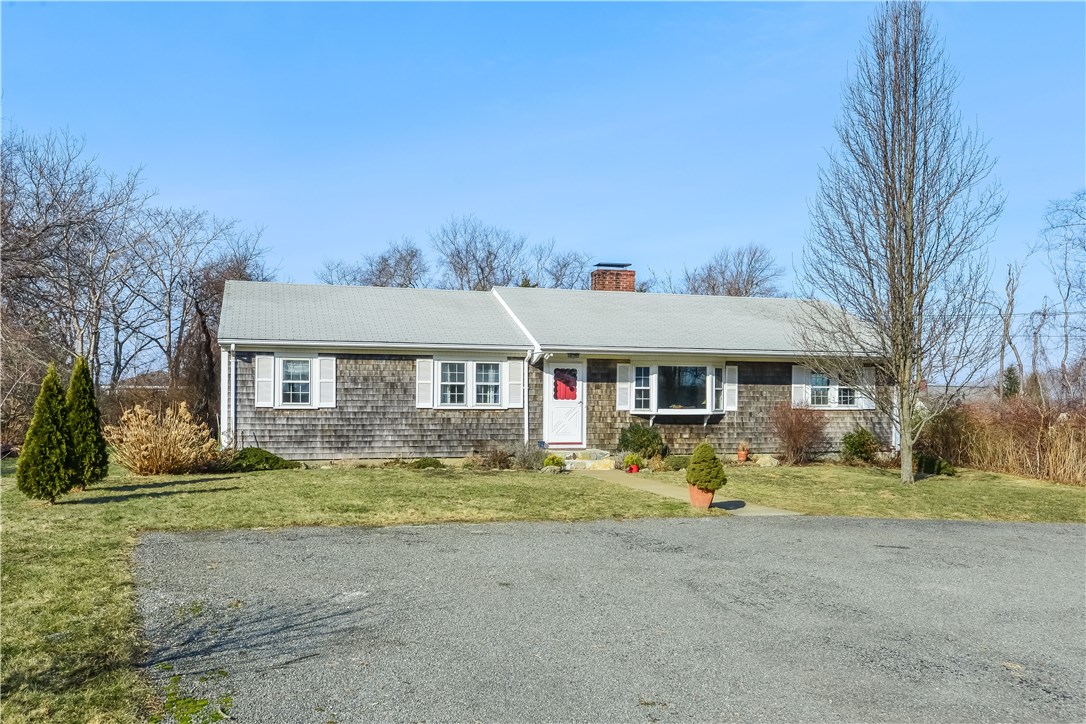 25 Old Main Road Little Compton, RI 02837 - Photo 2 of 29