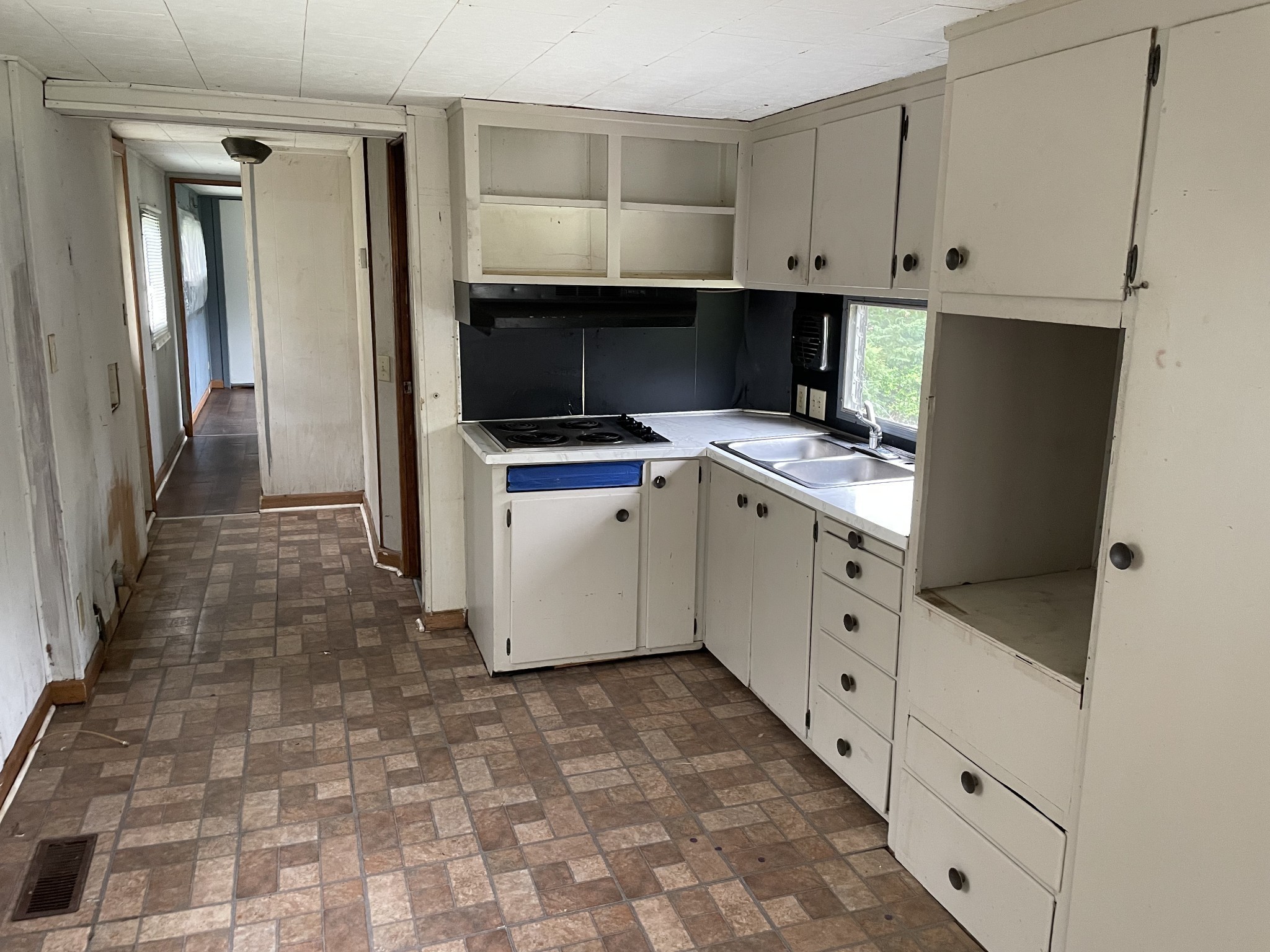 1161 Poole Road Chapmansboro, TN 37035 - Photo 8 of 17 Gallery Image 8