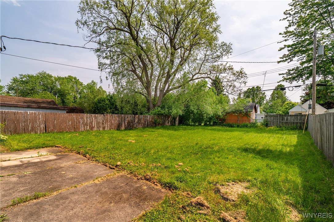 55 Spruce Road Amherst, NY 14226 - Photo 27 of 40