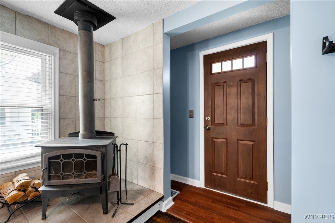 55 Spruce Road Amherst, NY 14226 - Photo 8 of 40