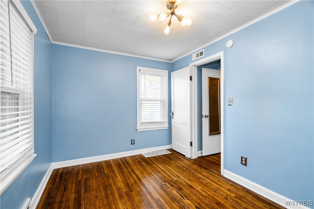 55 Spruce Road Amherst, NY 14226 - Photo 10 of 40