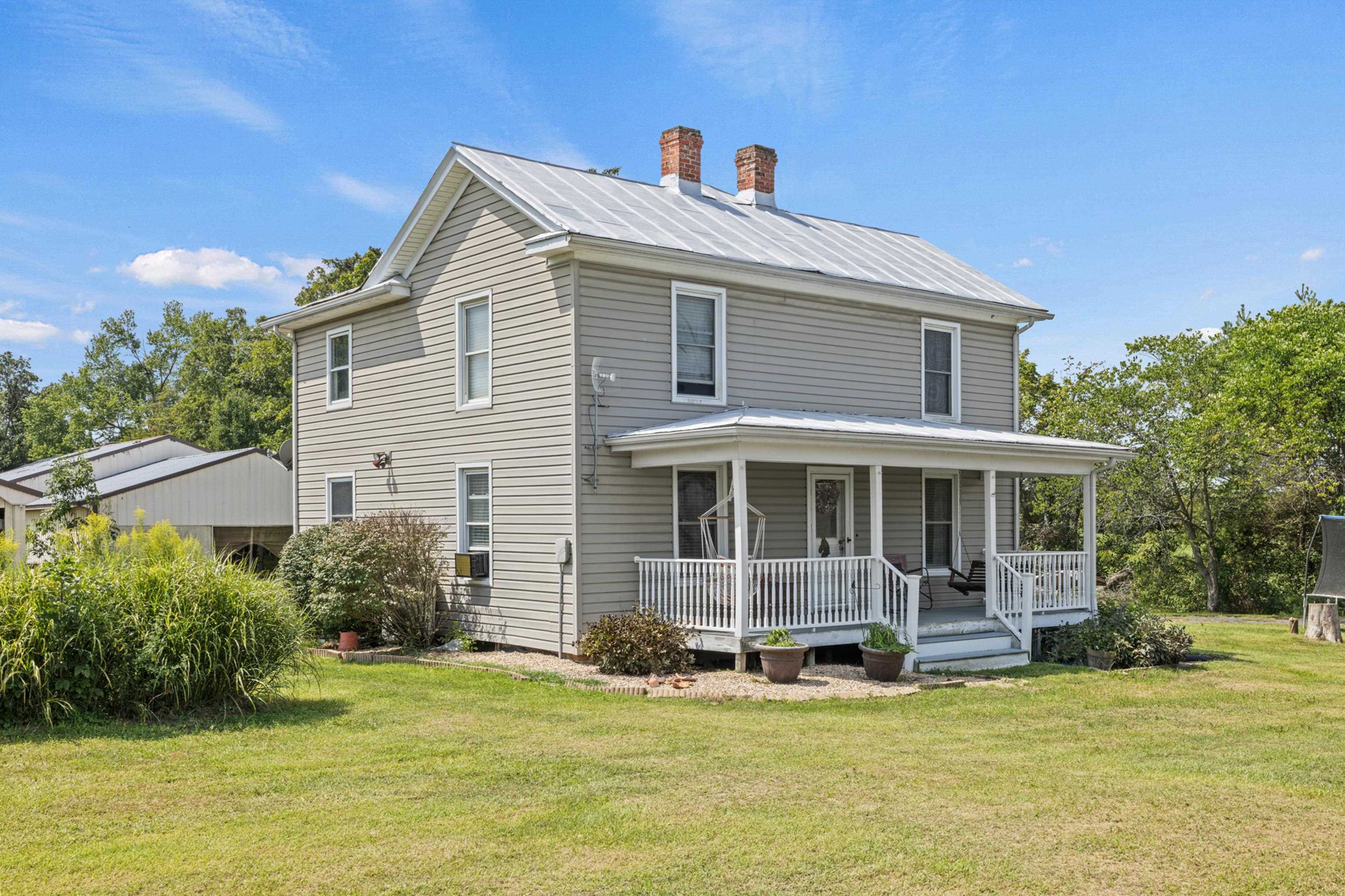 1589 Dam Town Road Fort Defiance, VA 24437 - Photo 4 of 70 Gallery Image 4