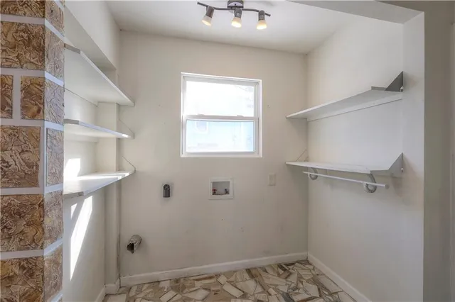 $165,000 | 937 Riverview Avenue, Kansas City, KS 66101