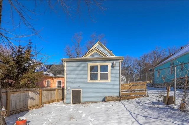 $165,000 | 937 Riverview Avenue, Kansas City, KS 66101