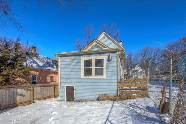 $165,000 | 937 Riverview Avenue, Kansas City, KS 66101