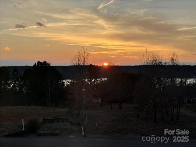 $375,000 | 11249 Island View Lane, Lancaster, SC 29720