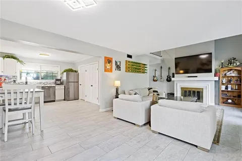 $300,000 | 5400 Roswell Road, Unit A4, Sandy Springs, GA 30342