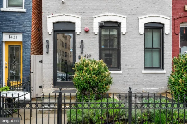 $4,200 | 1429 W Street Northwest, Unit 1, Washington, DC 20009