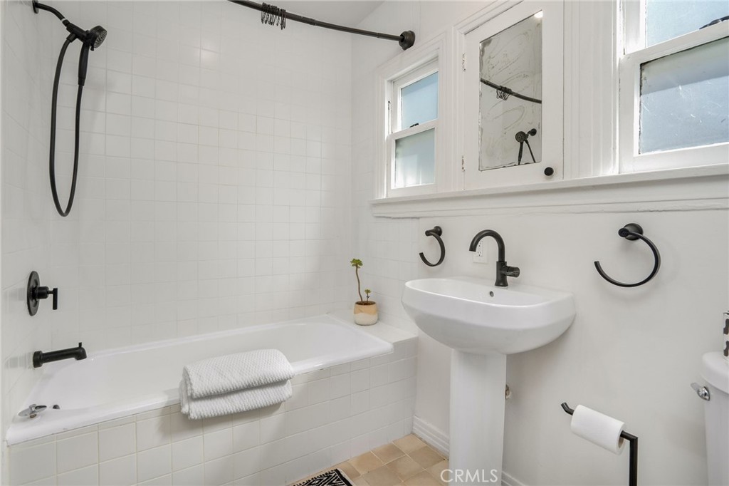 255 Isabel Street Los Angeles, CA 90065 - Photo 11 of 17 bathroom