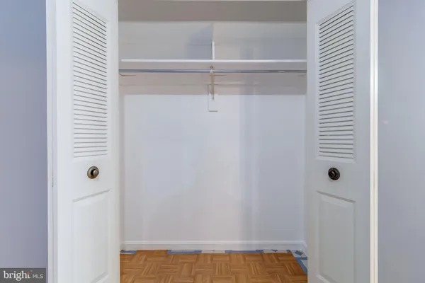 $2,500 | 3713 South George Mason Drive, Unit 412W, Falls Church, VA 22041