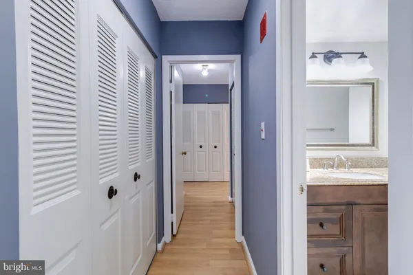 $2,500 | 3713 South George Mason Drive, Unit 412W, Falls Church, VA 22041