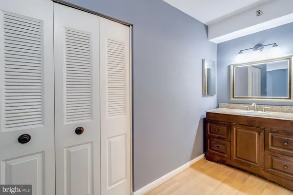 $2,500 | 3713 South George Mason Drive, Unit 412W, Falls Church, VA 22041